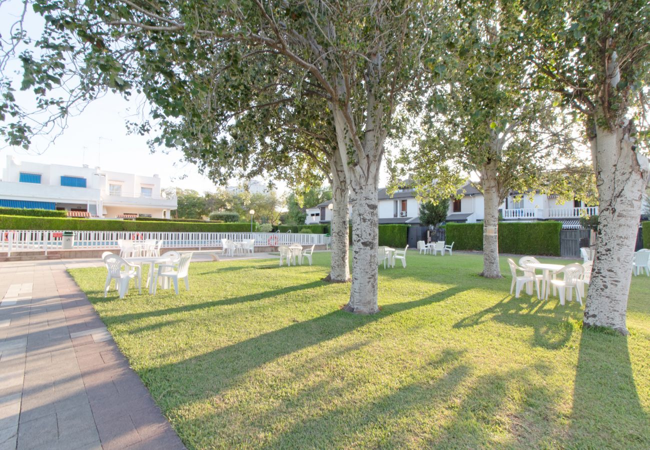 Casa adosada en Canet d´en berenguer - Global Properties: Adosado con piscina en la playa de Canet Casa adosada en Canet d´en berenguer - Global Properties: Adosado con piscina en la playa de Canet
