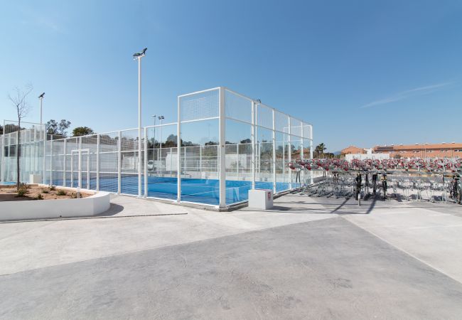 Apartamento en Canet d´en berenguer - Global Properties: Moderno apartamento de dos terrazas con vistas al mar y a la montaña. Apartamento en Canet d´en berenguer - Global Properties: Moderno apartamento de dos terrazas con vistas al mar y a la montaña.