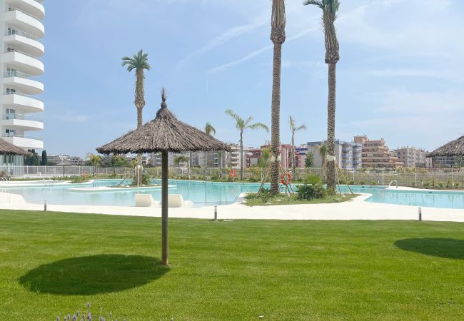 Apartamento en Canet d´en berenguer - Global Properties: Moderno apartamento de dos terrazas con vistas al mar y a la montaña. Apartamento en Canet d´en berenguer - Global Properties: Moderno apartamento de dos terrazas con vistas al mar y a la montaña.