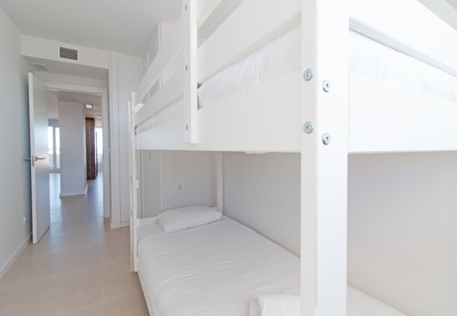 Apartamento en Canet d´en berenguer - Global Properties: Moderno apartamento de dos terrazas con vistas al mar y a la montaña. Apartamento en Canet d´en berenguer - Global Properties: Moderno apartamento de dos terrazas con vistas al mar y a la montaña.