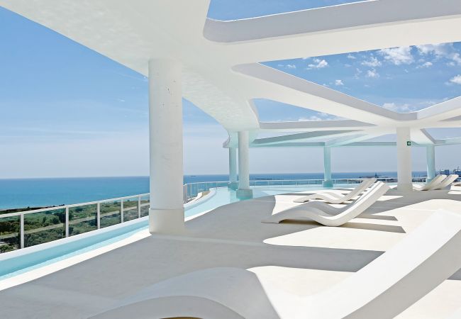 Apartamento en Canet d´en berenguer - Global Properties: Moderno apartamento de dos terrazas con vistas al mar y a la montaña. Apartamento en Canet d´en berenguer - Global Properties: Moderno apartamento de dos terrazas con vistas al mar y a la montaña.