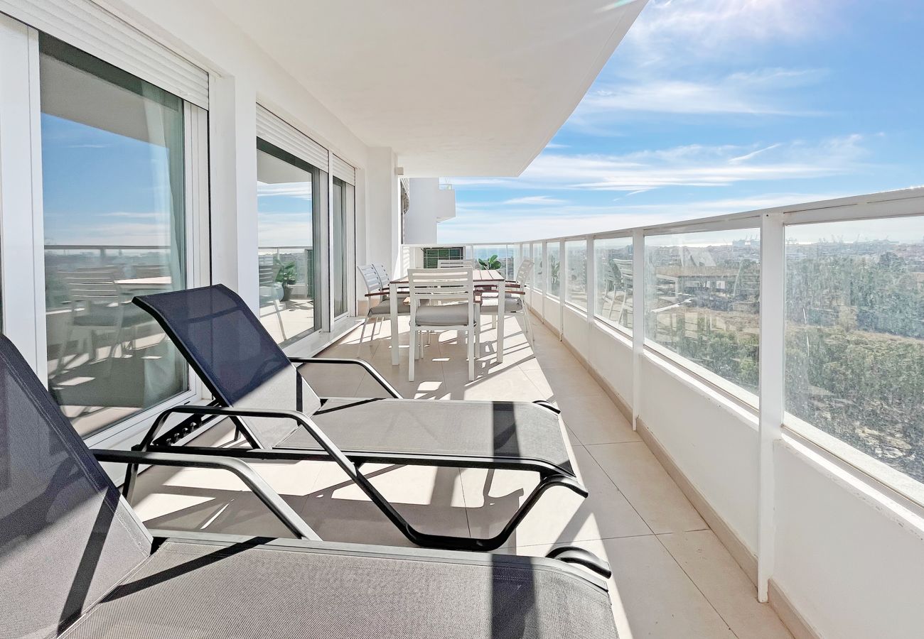 Apartamento en Canet d´en berenguer - Global Properties: Moderno apartamento de dos terrazas con vistas al mar y a la montaña. Apartamento en Canet d´en berenguer - Global Properties: Moderno apartamento de dos terrazas con vistas al mar y a la montaña.