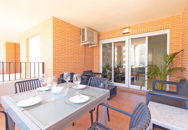 Apartamento en Canet d´en berenguer - Global Properties: Apartamento con piscina y terraza en la playa de Canet Apartamento en Canet d´en berenguer - Global Properties: Apartamento con piscina y terraza en la playa de Canet