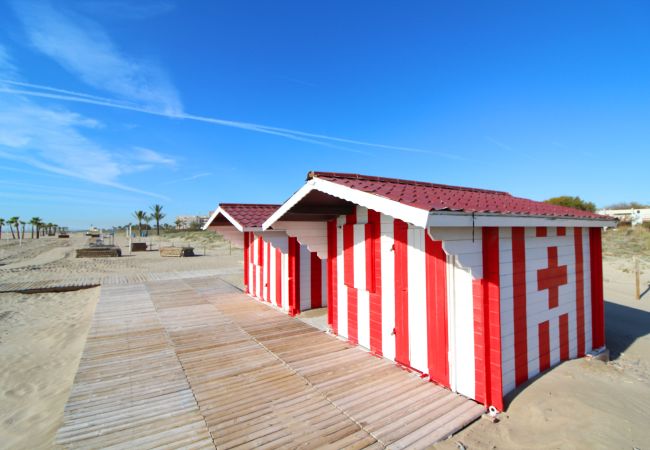 Apartamento en Canet d´en berenguer - Global Properties: Apartamento con piscina y terraza en la playa de Canet Apartamento en Canet d´en berenguer - Global Properties: Apartamento con piscina y terraza en la playa de Canet