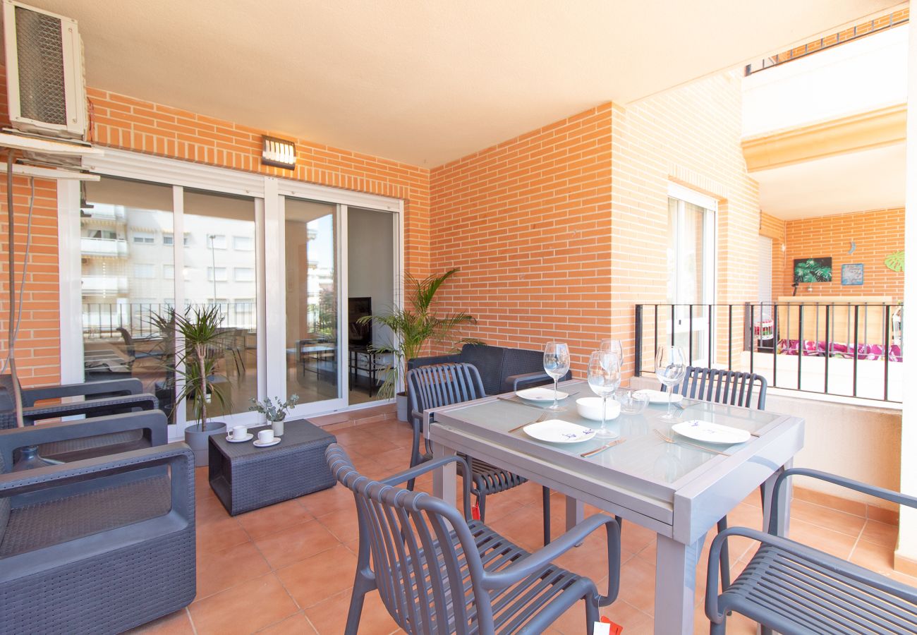 Apartamento en Canet d´en berenguer - Global Properties: Apartamento con piscina y terraza en la playa de Canet Apartamento en Canet d´en berenguer - Global Properties: Apartamento con piscina y terraza en la playa de Canet