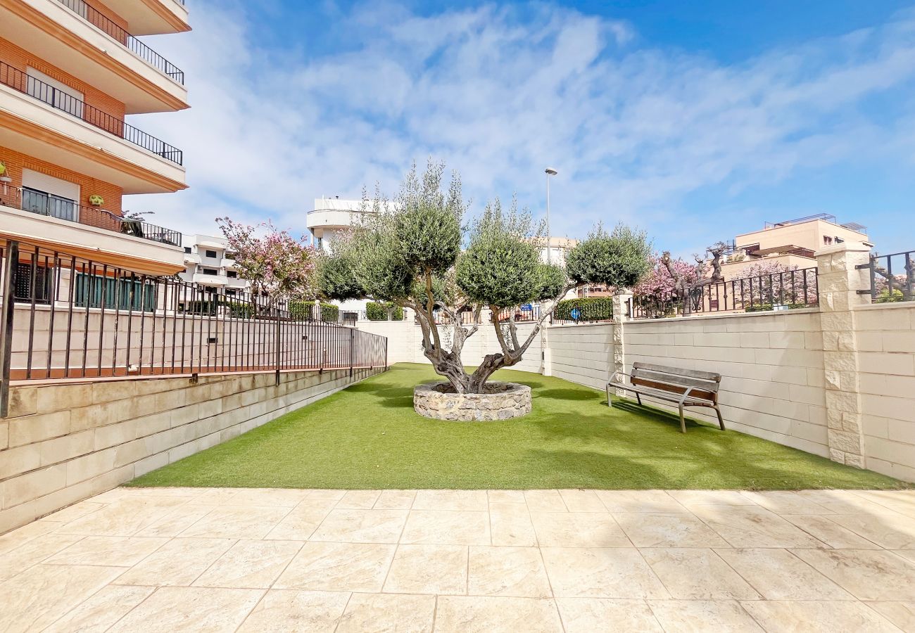 Apartamento en Canet d´en berenguer - Global Properties: Apartamento con piscina y terraza en la playa de Canet Apartamento en Canet d´en berenguer - Global Properties: Apartamento con piscina y terraza en la playa de Canet