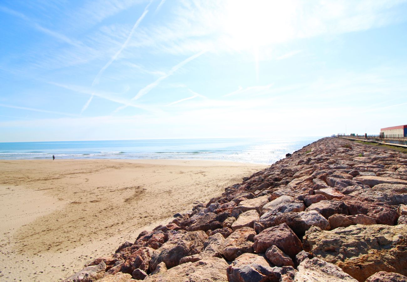 Apartamento en Puerto de Sagunto - Global Properties: Apartamento con terraza en la playa de Puerto Sagunto Apartamento en Puerto de Sagunto - Global Properties: Apartamento con terraza en la playa de Puerto Sagunto