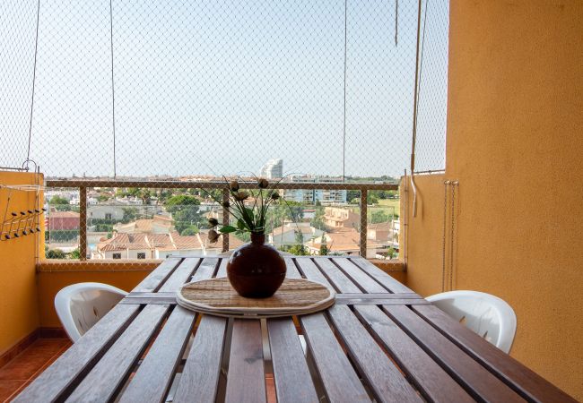 Apartamento en Canet d´en berenguer - Global Properties: Apartamento de una habitación en urbanización con piscina