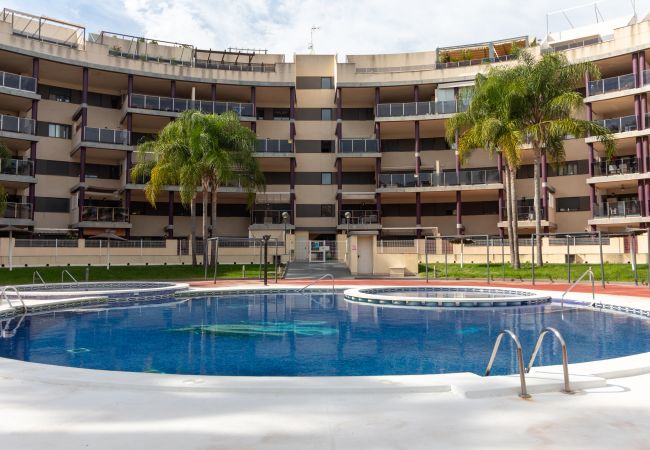 Apartamento en Canet d´en berenguer - Global Properties, Amplia planta baja con dos habitaciones en Canet