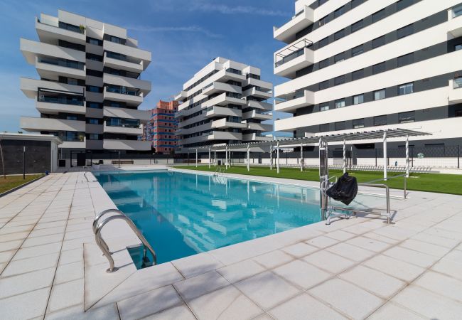 Apartamento en Puerto de Sagunto - Global Vacacional, Moderno apartamento con piscina en Puerto de Sagunto