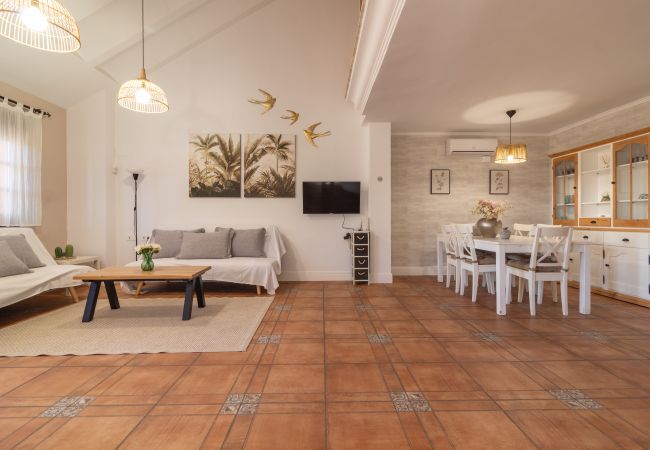 Casa en Sagunto - Global Vacacional: Alojamiento para trabajadores en Sagunto · 9 plazas