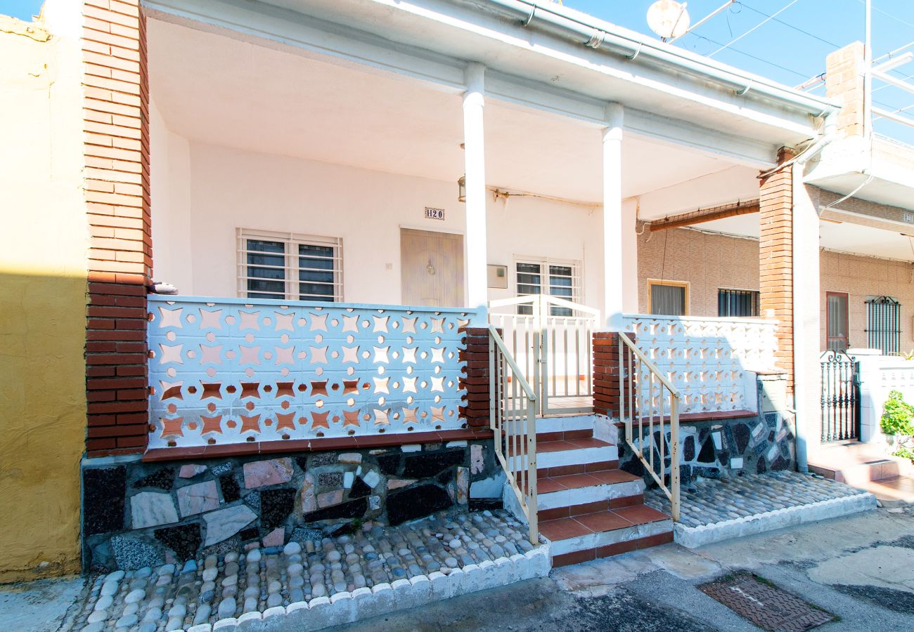 Terraced House in Sagunto - Global Properties: Townhouse on the beach of Almardá, Sagunto