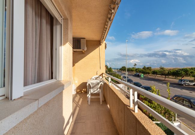 Apartment in Canet d´en berenguer - Global Vacacional: Pet Friendly Apartment in Canet Playa