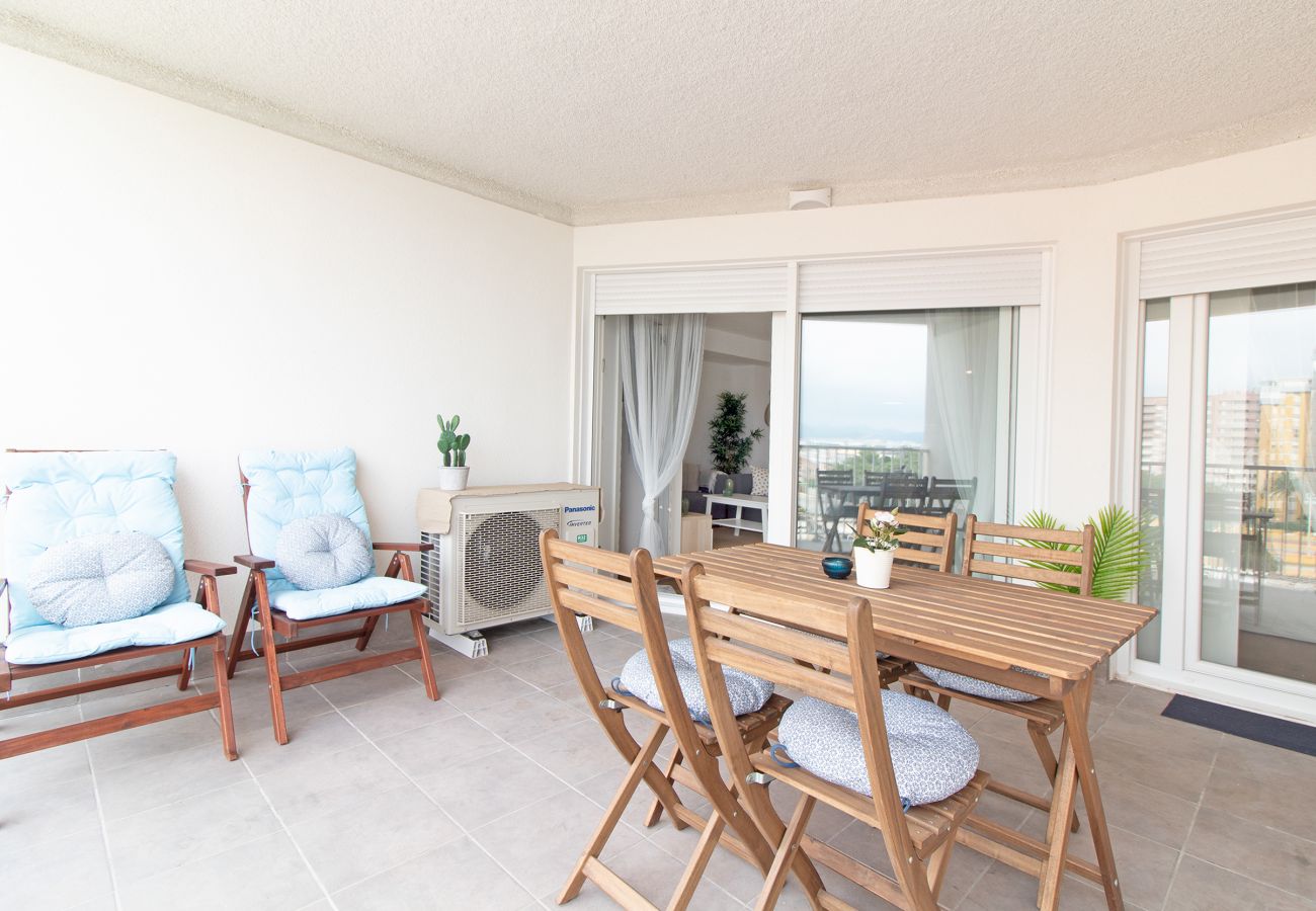 Apartment in Canet d´en berenguer - Global Properties: Apartment on the beach of Canet d'en Berenguer