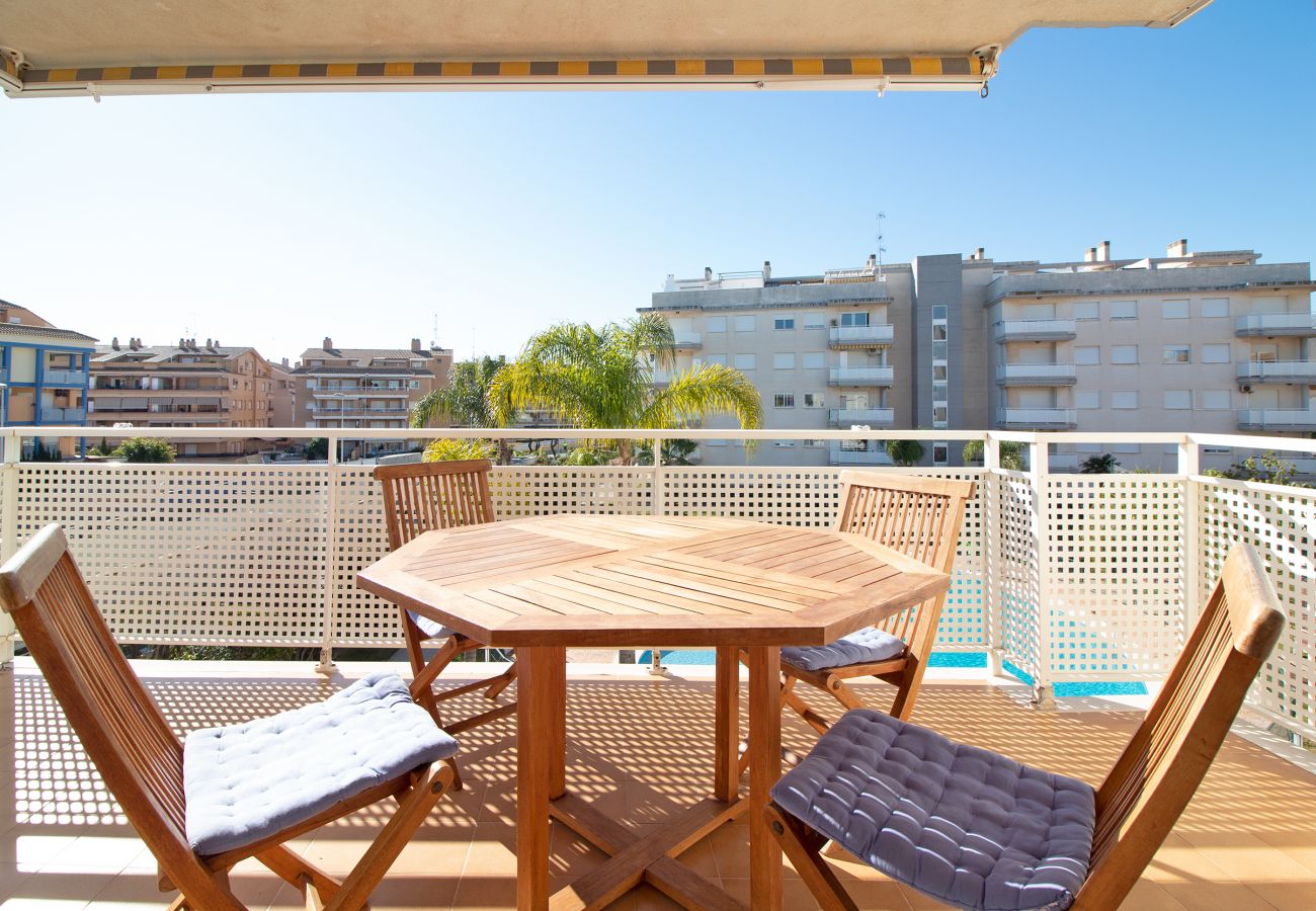 Apartment in Canet d´en berenguer - Global Properties: Apartment with terrace in Canet d'en Berenguer