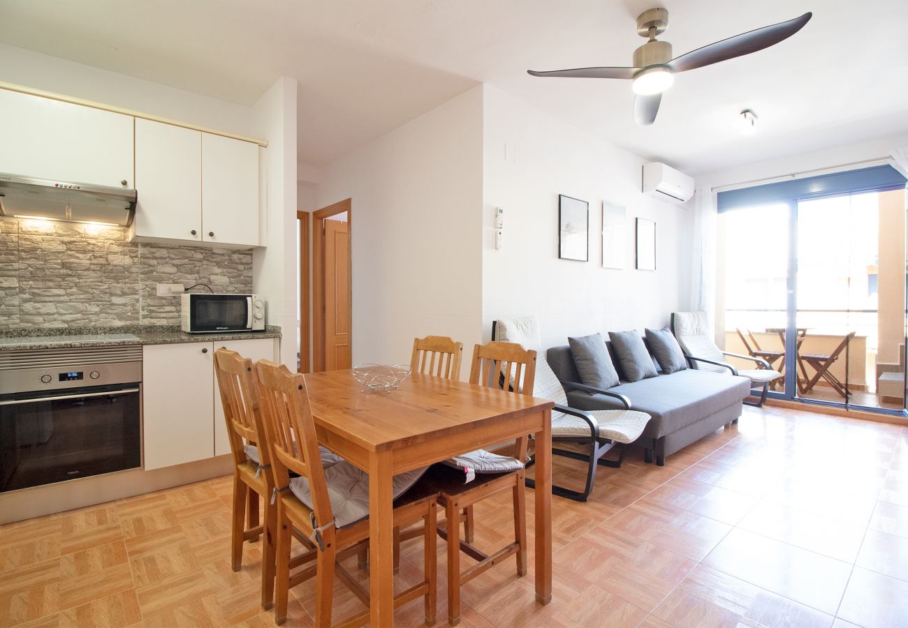 Apartment in Canet d´en berenguer - Global Properties: Apartment for 5 people with terrace and barbecue
