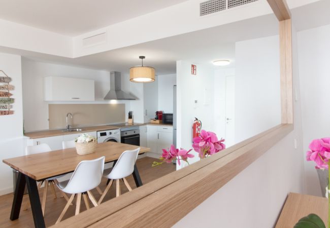  in Canet d´en berenguer - Global Properties: 2-bedroom apartment with terrace and sea views
