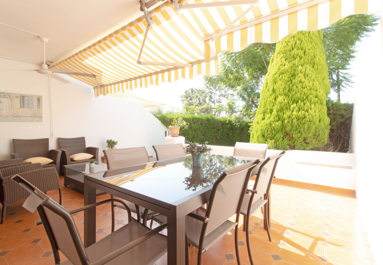 Terraced House in Canet d´en berenguer - Global Properties: Townhouse with pool on Canet beach