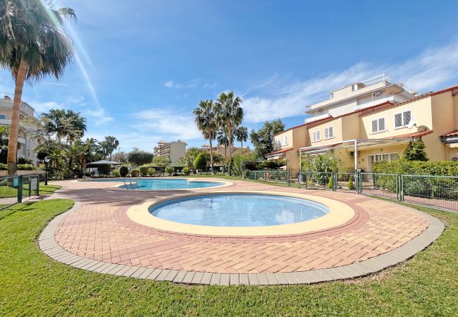  in Canet d´en berenguer - Global Properties: Practical flat in Canet Beach