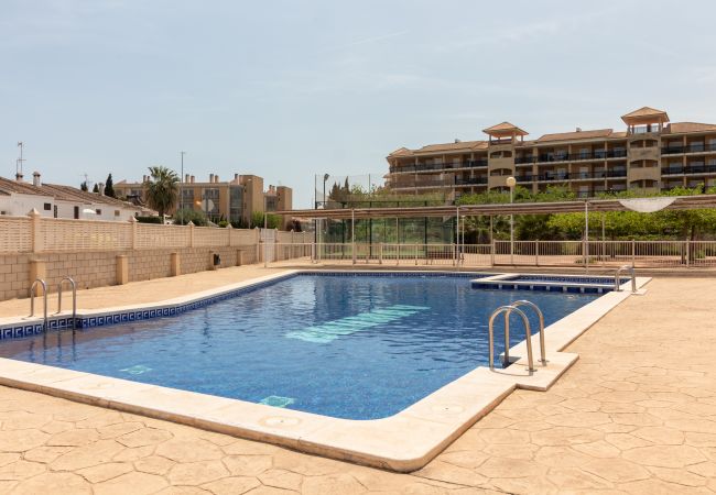 Apartment in Canet d´en berenguer - Global Vacacional: Apartment with a pool in Canet d'en Berenguer.